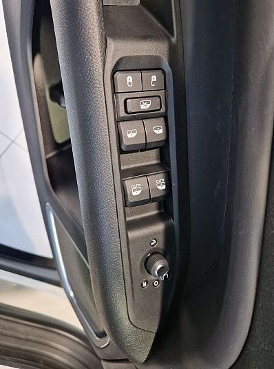 Zunanja slika - Jeep Compass - 1.5 GSE T4 MHEV DCT7 North Star - 9