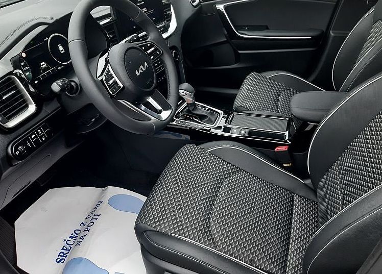 Zunanja slika - KIA XCeed - 1.6 T-GDi EX WAY ISG.7DCT 110 kW - 7