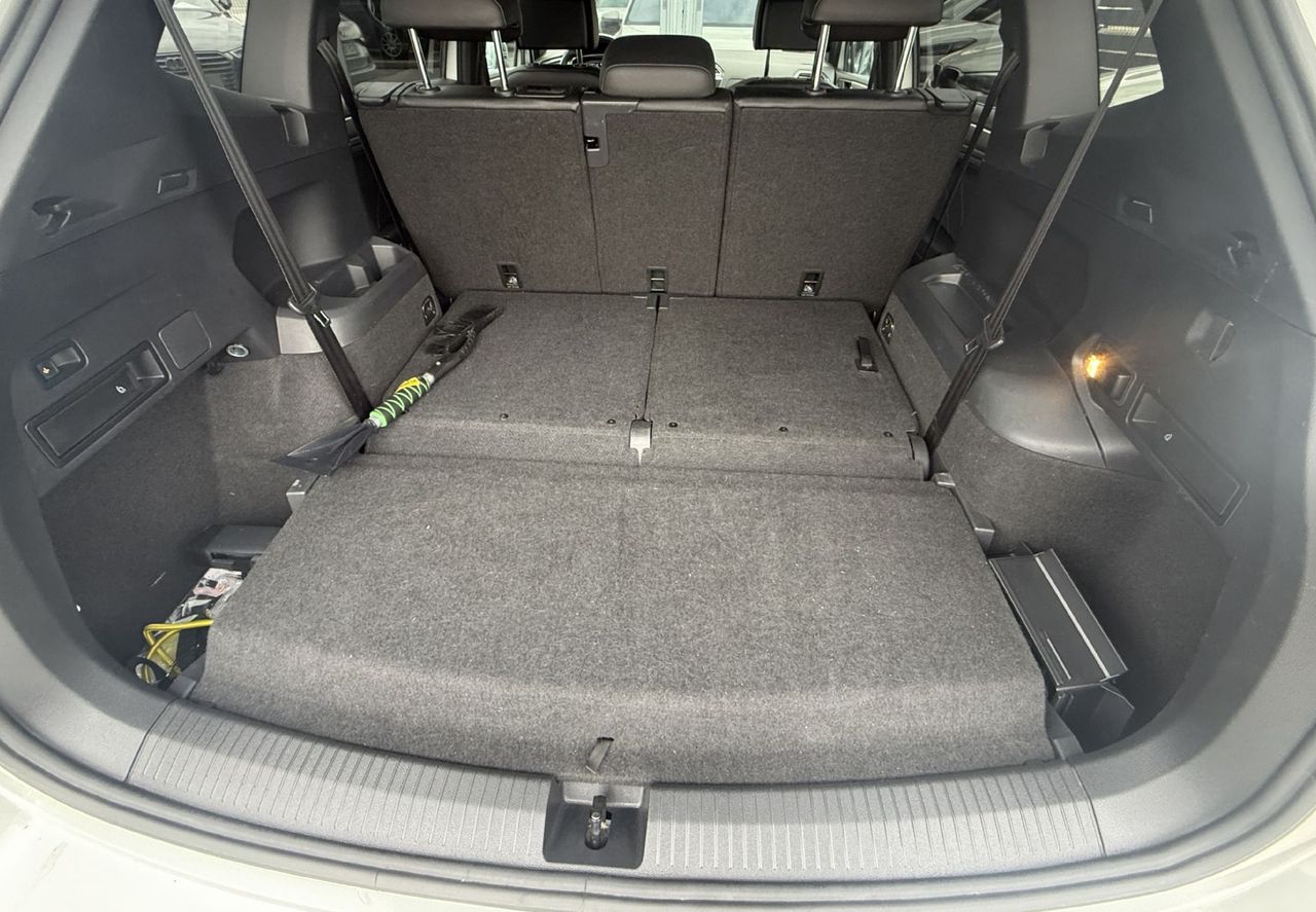 Zunanja slika - VW Tiguan Allspace - 2.0TSI 4M R-Line PANO-LED-20COL-AMBI-ACC-VIRTUAL - 20