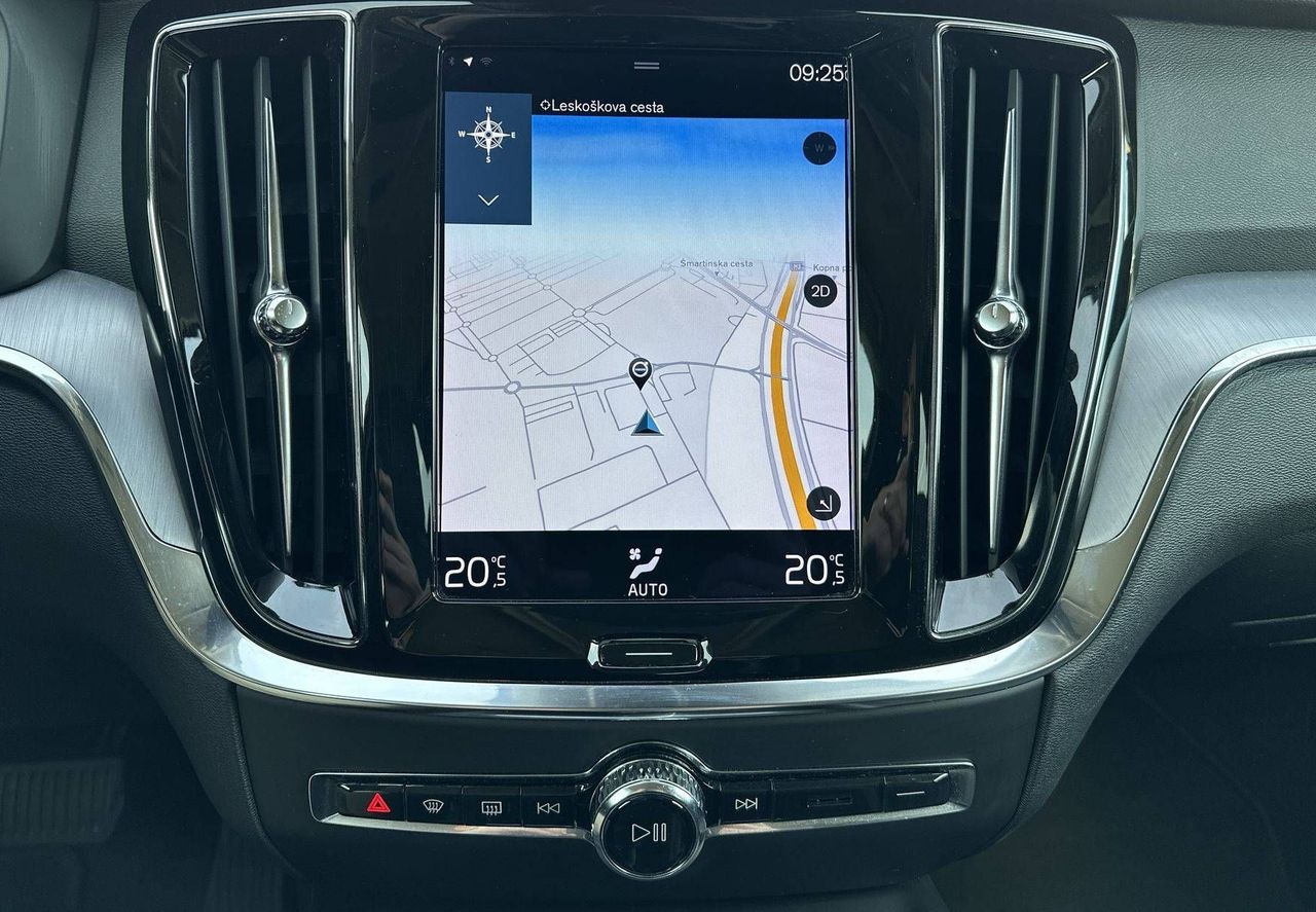 Zunanja slika - Volvo V60 - B4D Momentum Avt... - 17