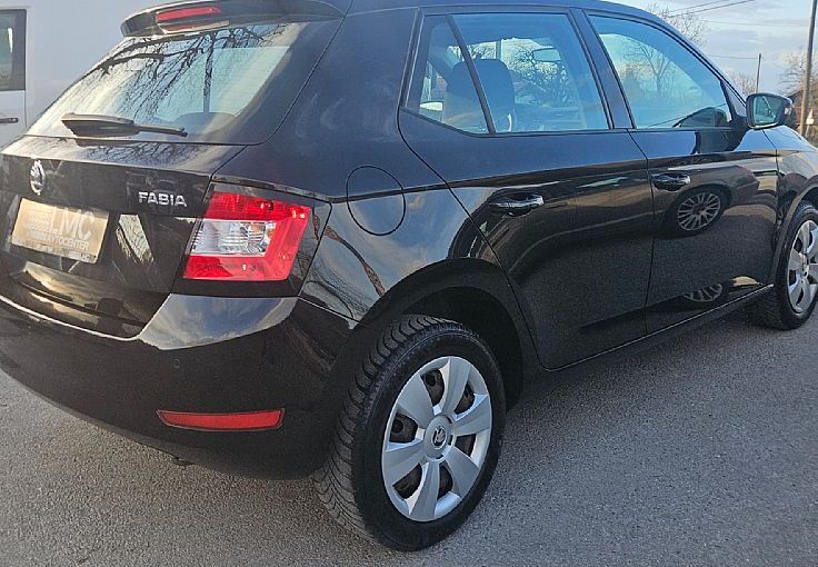 Zunanja slika - Škoda Fabia - 1.0 75ks °LED° °OGR.SEDEŽI° °2x PARK.SENZORJI° - 5