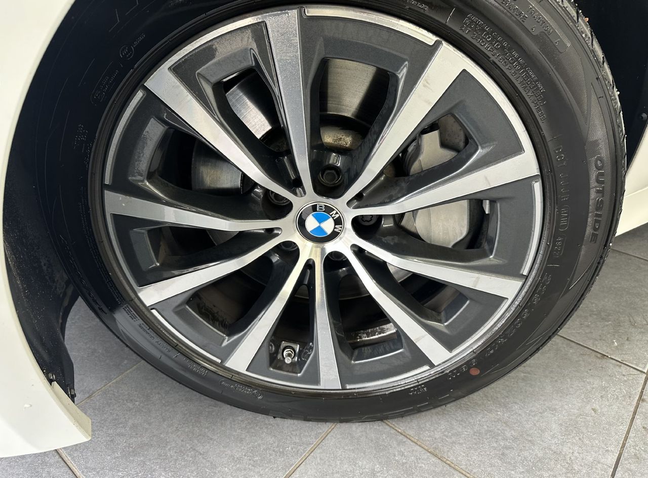 Zunanja slika - BMW Serija 3 - Touring: 330d Avt. M paket.KAMERA.USNJE.LED.SAMO 68.000 - 3