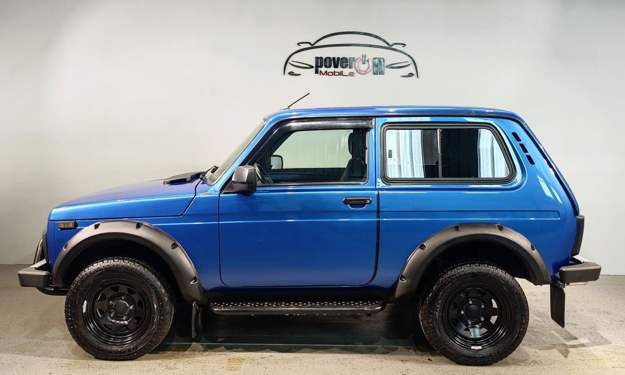 Zunanja slika - Lada Niva - 4x4 1.7 61kW KLJUKA EL.STEKLA - 4