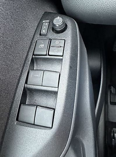 Zunanja slika - Toyota Yaris Cross - 1.5 VVT-i hibrid Sport-NAVI-KAMERA-LED-FULL ASSIS - 15