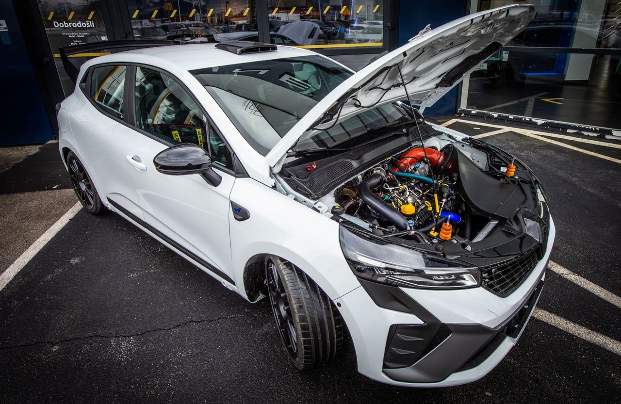 Zunanja slika - Renault Clio - RALLY 3 - 2