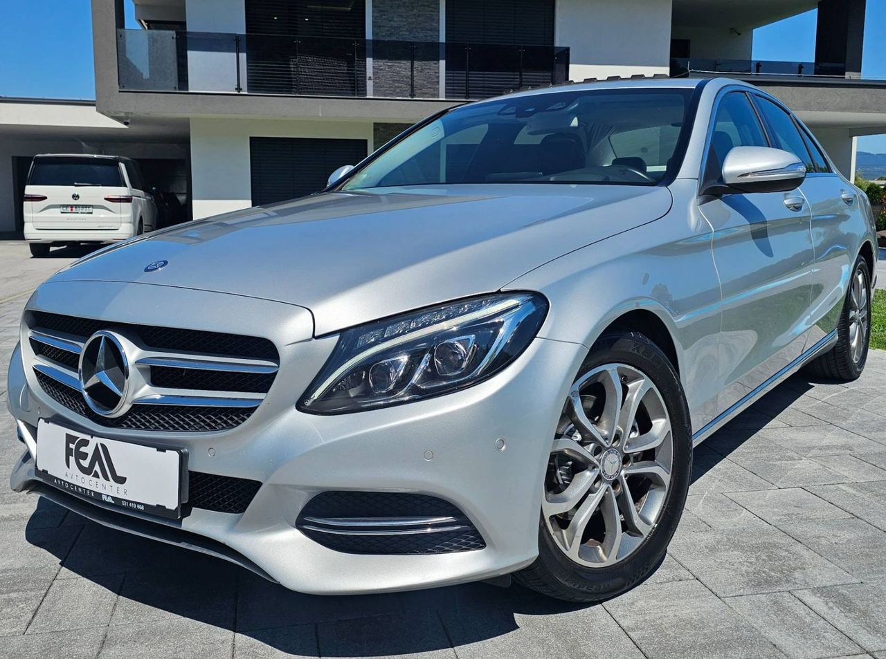 Zunanja slika - Mercedes-Benz C-Razred - C 220 D-AVT-SPORT-LED-HEAD UP-USNJE-ŠIBEDAH-1 LAS - 1