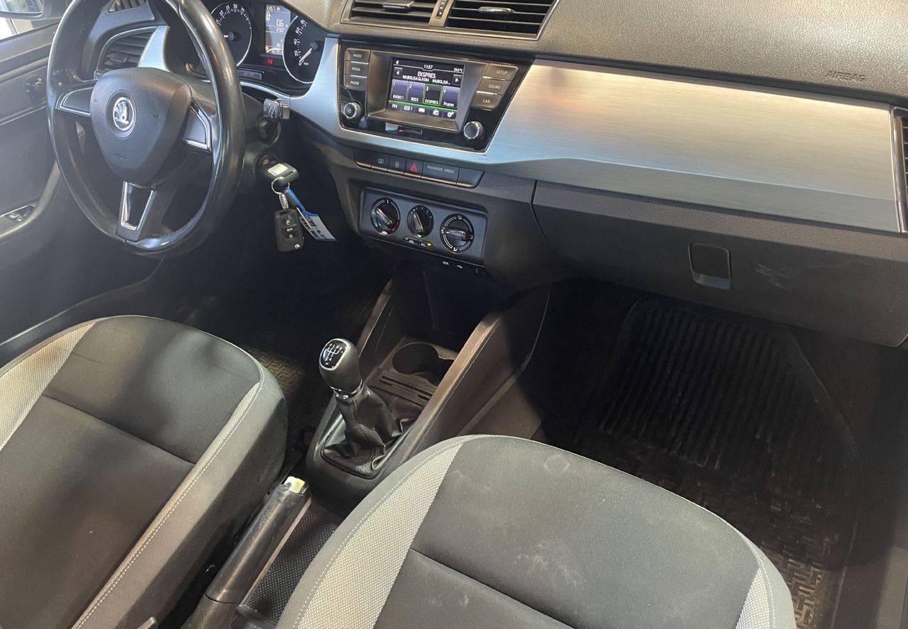 Zunanja slika - Škoda Fabia - 1.4TDI-KLIMA-TEMPOMAT-TOUCH SCREEN - 12