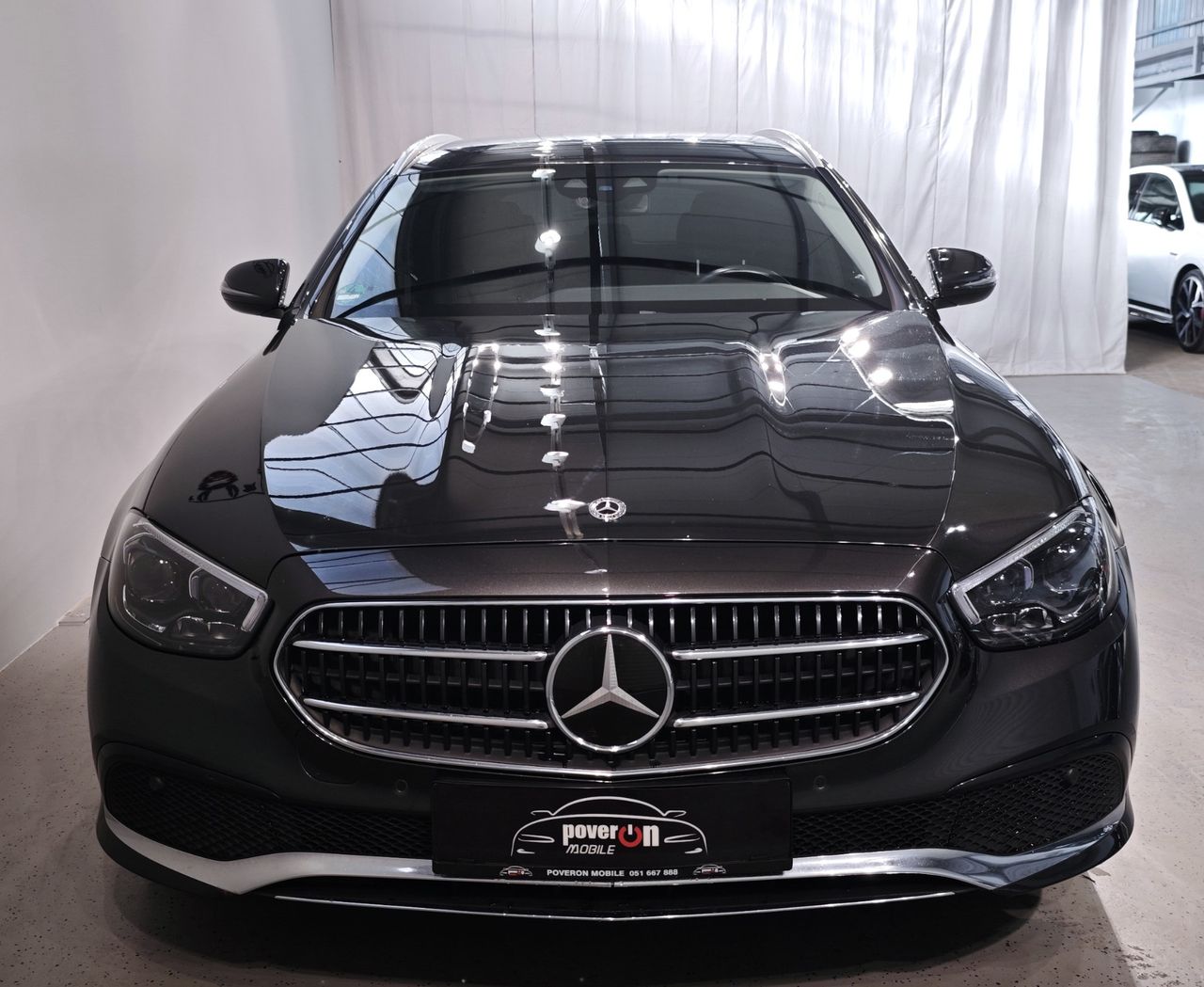 Zunanja slika - Mercedes-Benz E-Class - E300e PHEV ACC KAM NAVI LED PDC LANE VIRTUAL USNJE - 7