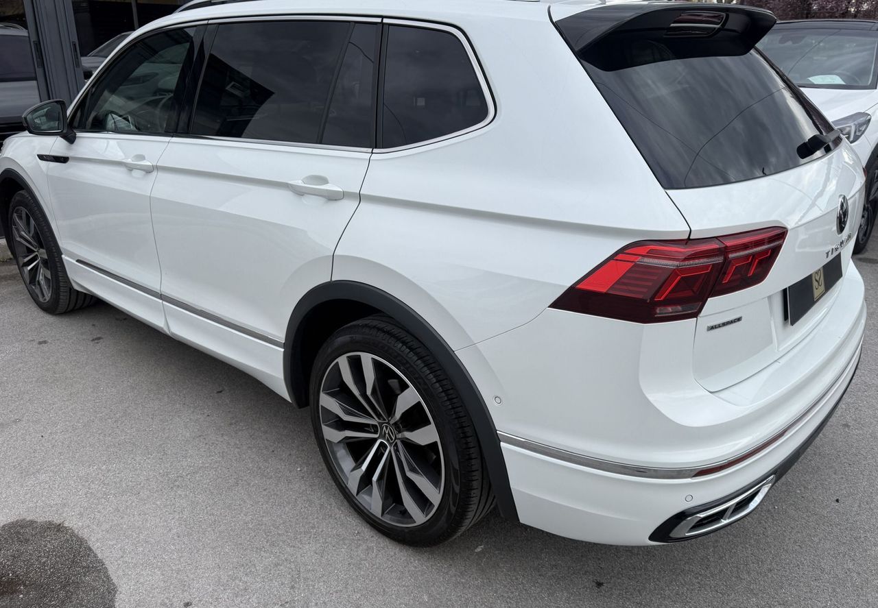 Zunanja slika - VW Tiguan Allspace - 2.0TSI 4M R-Line PANO-LED-20COL-AMBI-ACC-VIRTUAL - 7