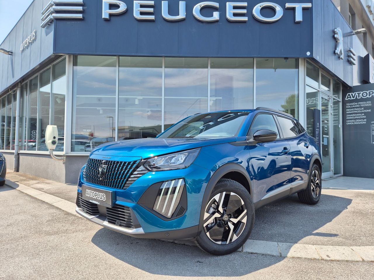 Zunanja slika - Peugeot 2008 - Allure HIBRID 145 - 13