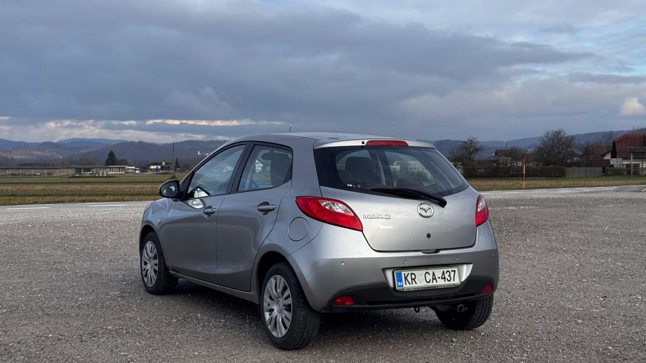 Zunanja slika - Mazda Mazda2 - 1,3i TE Plus - 3