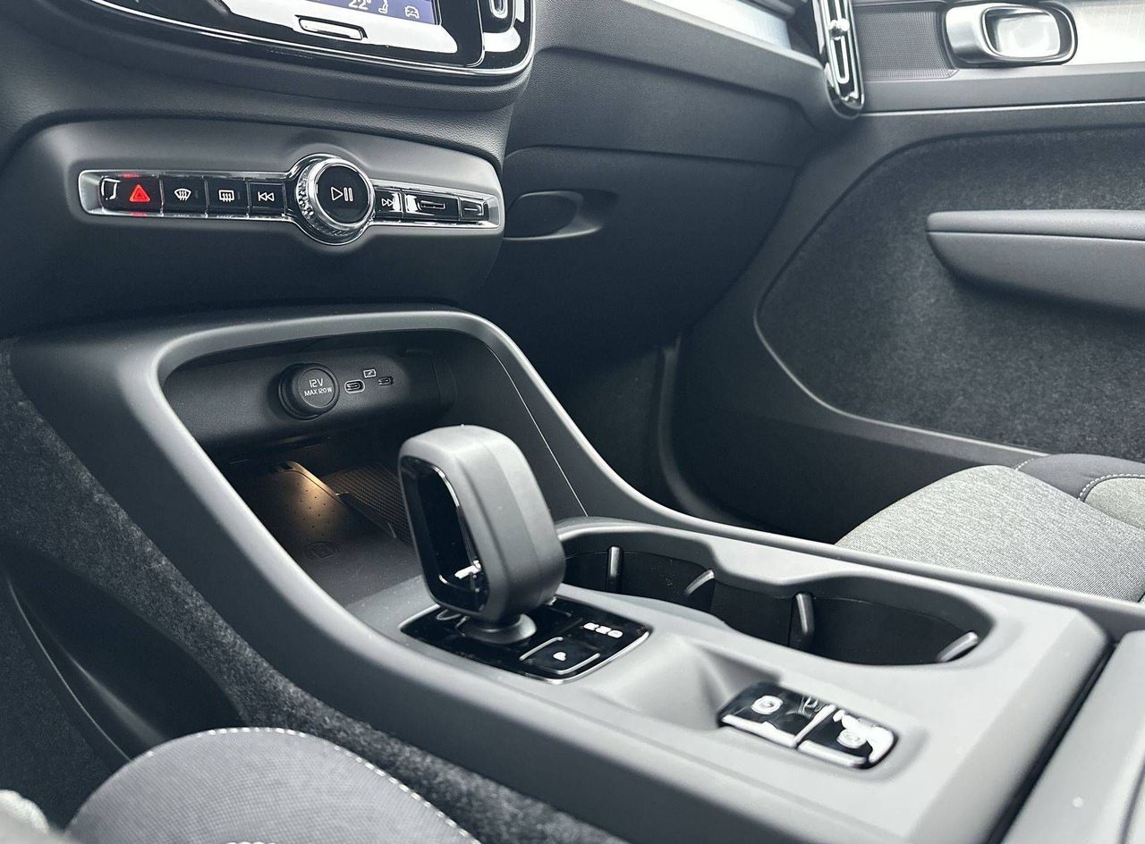 Zunanja slika - Volvo XC40 - B3P Core Avt. - 19