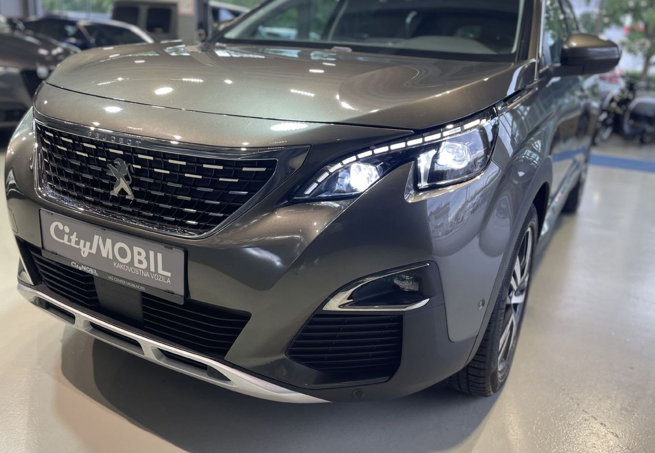 Zunanja slika - Peugeot 5008 - 1.5HDI-NAVIGACIJA-360KAMERA-MRTVI KOT-RADAR-LED-18 - 7