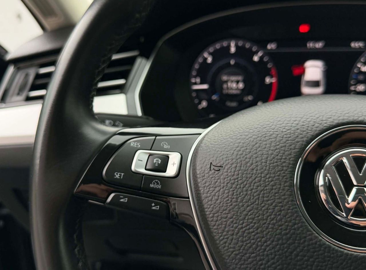Zunanja slika - VW Passat - 2.0 TDI-H LINE-185.000km-VIRTUAL-LIZING ZA TUJCE-. - 17