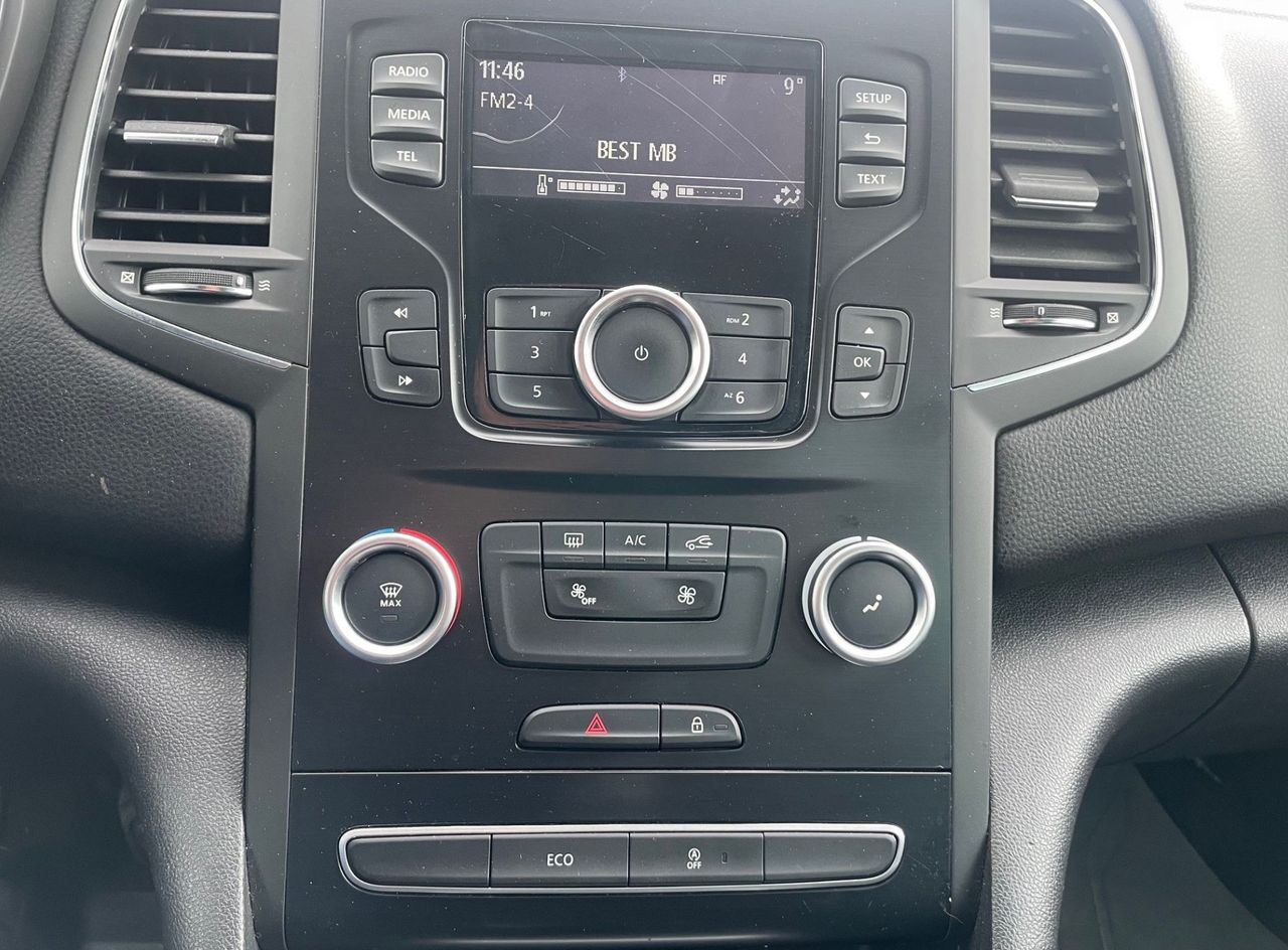 Zunanja slika - Renault Mégane - Megane 1.3 16 V PDC ZADAJ. - 20