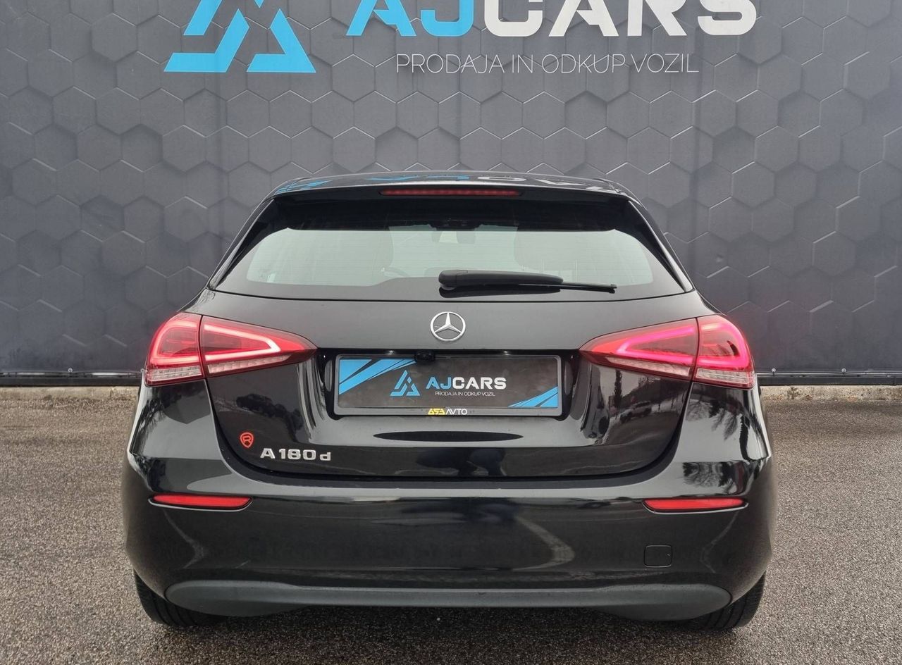 Zunanja slika - Mercedes-Benz A-Razred - A 180 d-Virtual-Led-Navi-Kamera-Usnje-Velik serv - 6