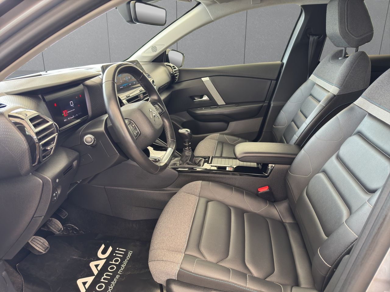 Zunanja slika - Citroën C4 - 1,2 PureTech 130 Feel - 6