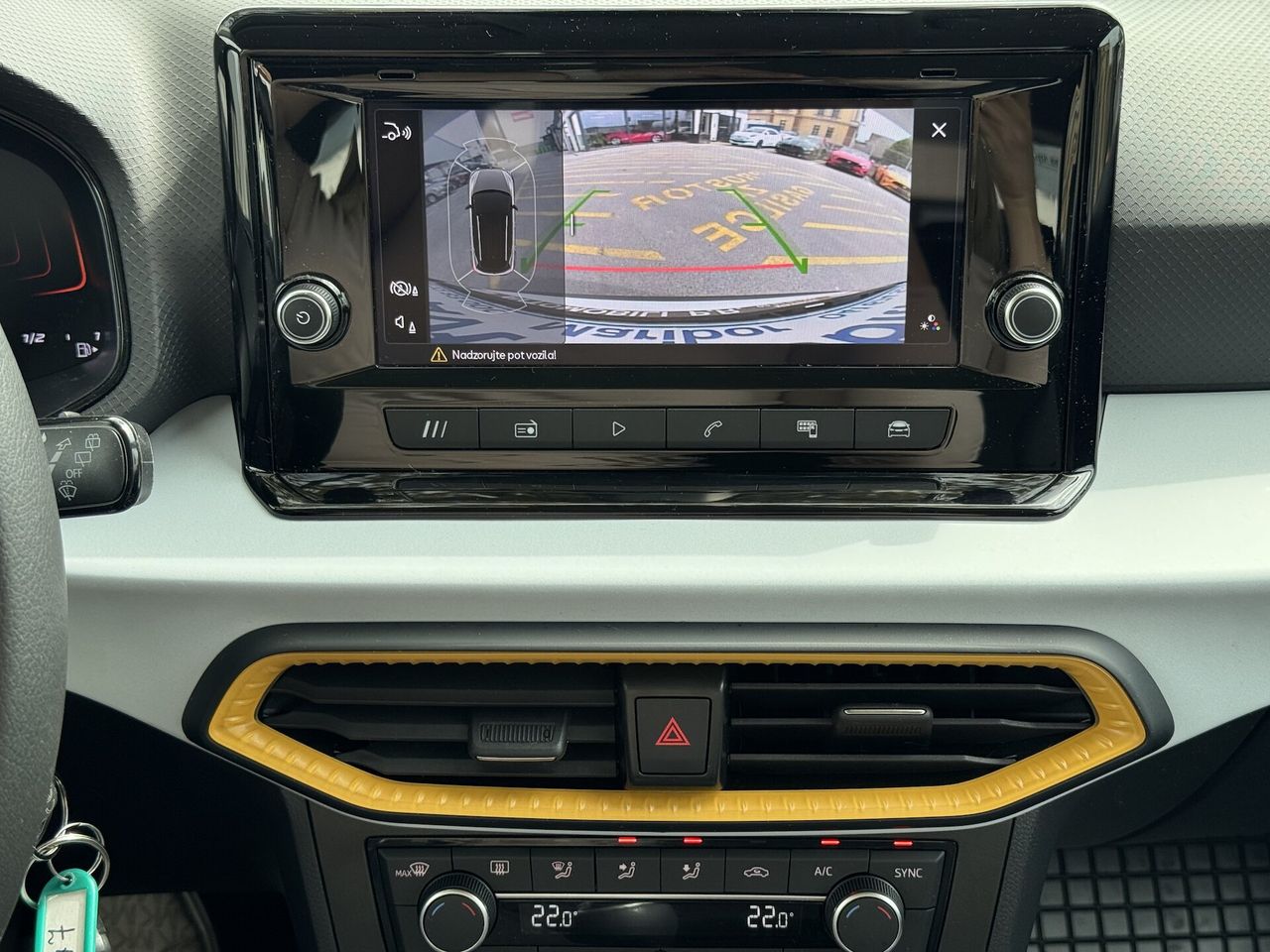 Zunanja slika - Seat Arona - 1.0 TSI 115KM HOLA SLO poreklo 1.LASTNIK ODLIČNA - 15