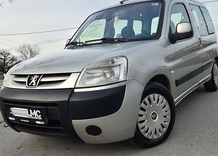 Zunanja slika - Peugeot Partner - Kombi STYLE 1.6 HDi 90 LEPO OHRANJEN - 7