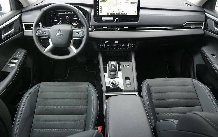 Zunanja slika - Mitsubishi Outlander - 2.4 PHEV Intense Auto 4WD - 7