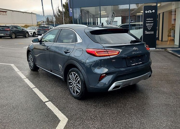 Zunanja slika - KIA XCeed - 1.5 T-GDi EX + navigacija+kamera+avtomatik - 4