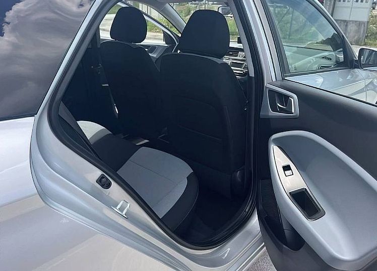 Zunanja slika - Hyundai i20 - 1.1 CRDI COMFORT SAMO 121293 KM ZELO LEP... - 10