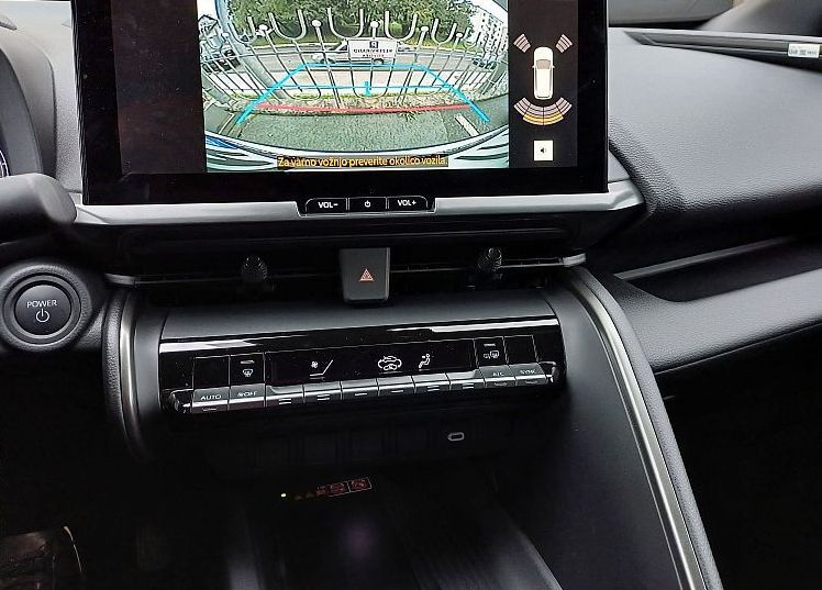 Zunanja slika - Toyota C-HR - 1.8 hibrid  HEV  C-OOL - 7