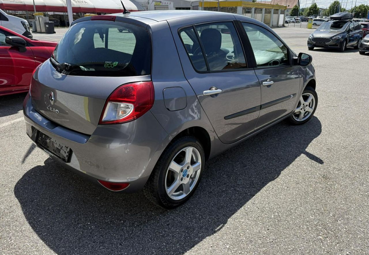 Zunanja slika - Renault Clio - 1.2 16V Expression.Slo.Klima. - 7