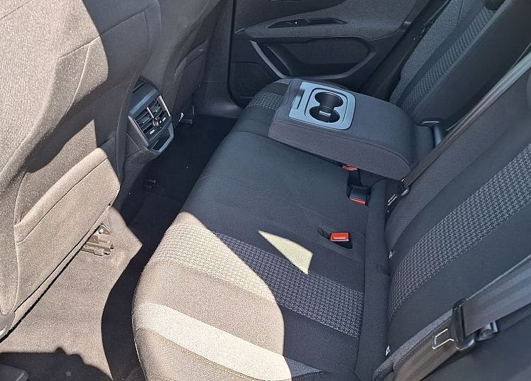 Zunanja slika - Peugeot 3008 - 1.2 TURBO 130KM - samo 50.281 prevoženih km - 7