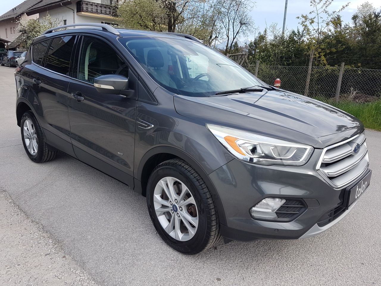 Zunanja slika - Ford Kuga - 4x4 2,0 TDCi Titanium Powershift - 3