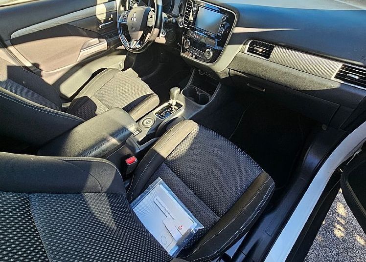 Zunanja slika - Mitsubishi Outlander - 2.2 DI-D 4WD INTENSE+AVT-.KLJUKA- LED-NAVI-PERLA B - 13