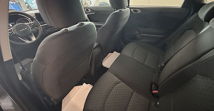 Zunanja slika - KIA Ceed - SW 1.5 T-GDi LX Champion M T - 10