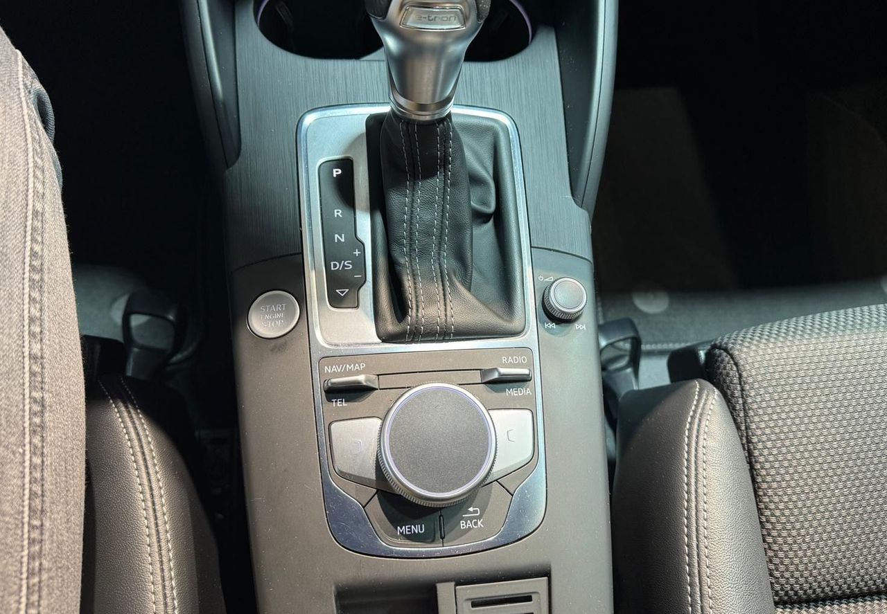 Zunanja slika - Audi A3 - -40-ETRON-S LINE-VIRTUAL-NAVIGACIJA-LED-ALU - 13