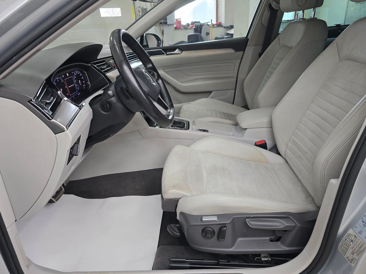 Zunanja slika - VW Passat - Variant 2,0 TDI BMT Connect DSG - 8