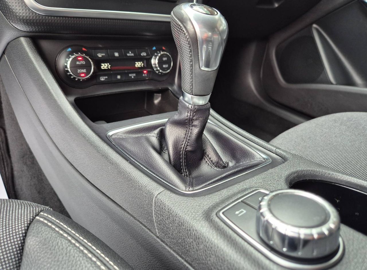 Zunanja slika - Mercedes-Benz A-Razred - STYLE°SLO°BI-XENON°KAMERA°AVT.KLIMA°ALU°BLUETOOTH. - 18