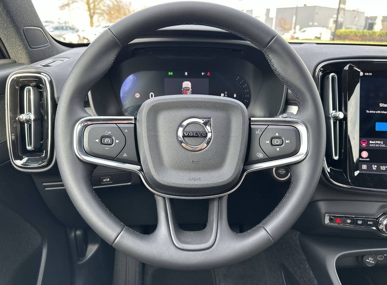 Zunanja slika - Volvo XC40 - B3 P Core Avt. - 13