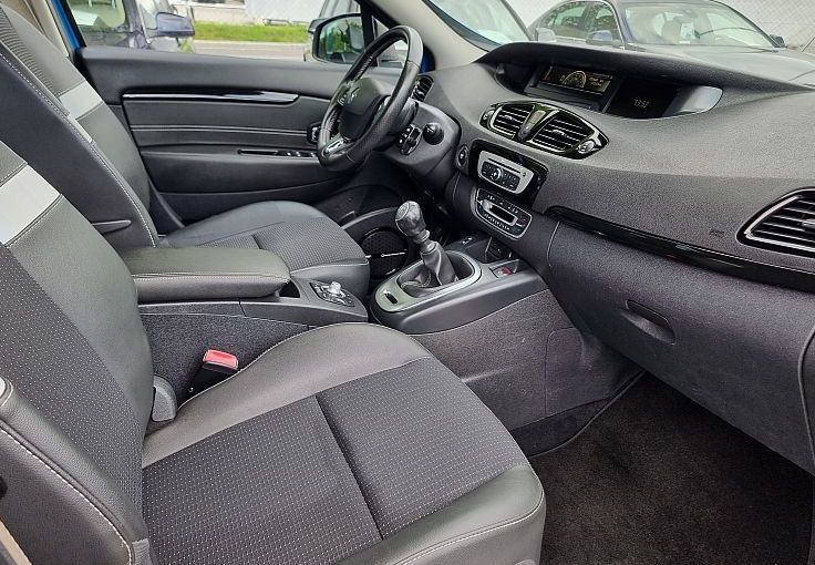 Zunanja slika - Renault Scénic - Grand Scenic Bose Edition 1.2 TCe 130 Energy - BREZ POLOGA - 9