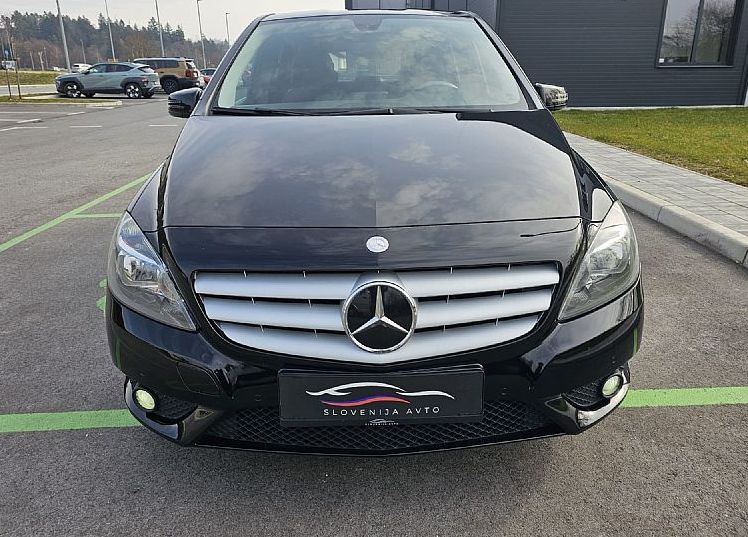 Zunanja slika - Mercedes-Benz B-Razred - B 180 CDI - odličen - ravno menjana jermena - - 2