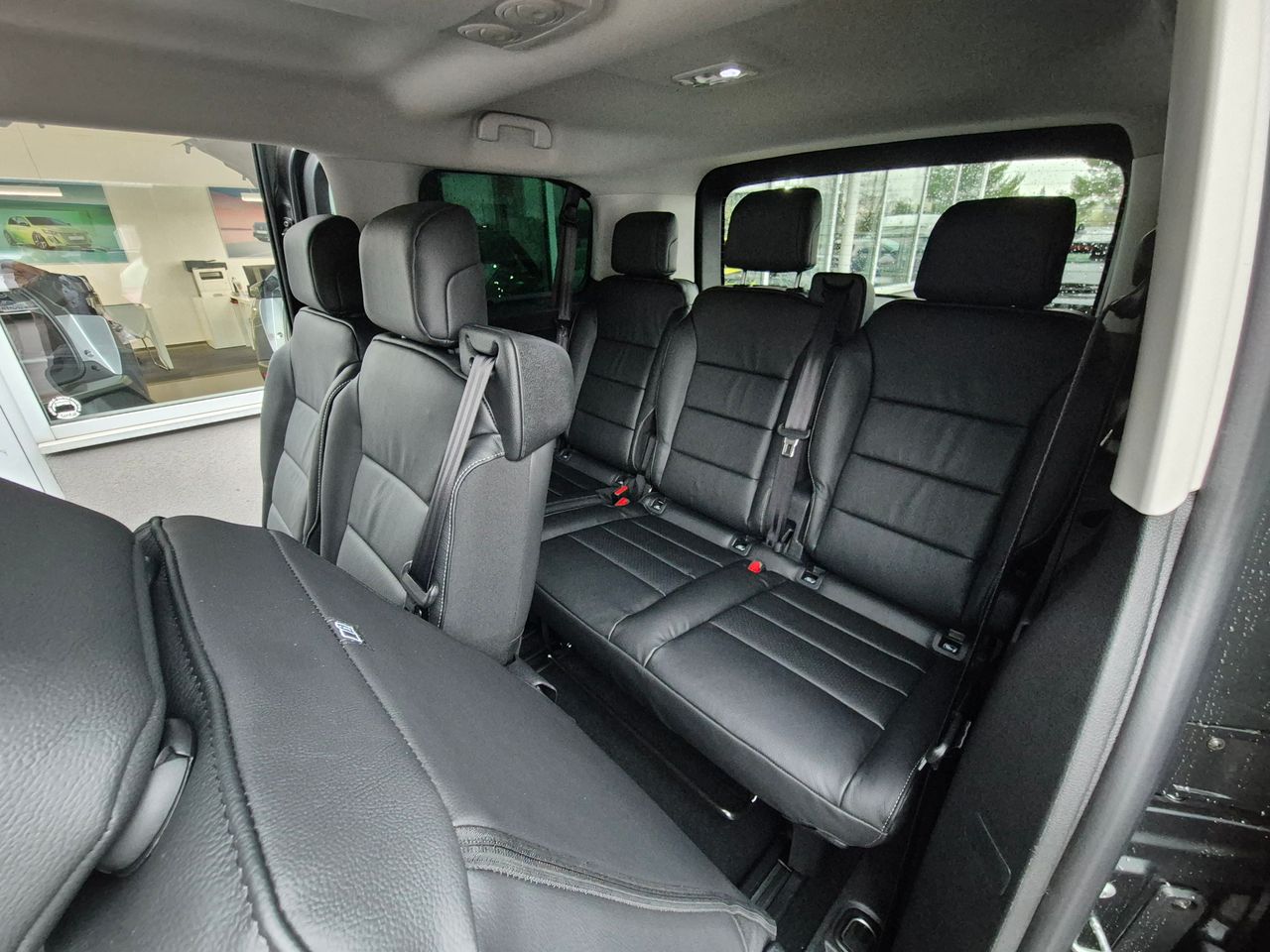 Zunanja slika - Peugeot Traveller - L2 Business Vip 2.2 B-HDI 180 EAT8 - 3