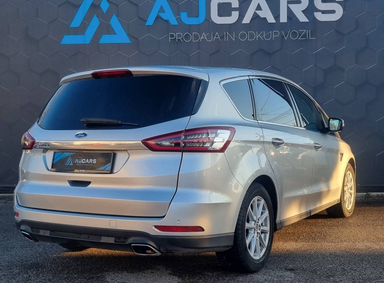 Zunanja slika - Ford S-MAX - 2.0TDCi 132kW AWD Titanium Avt.-2XLed-2xPDC-Klju - 6