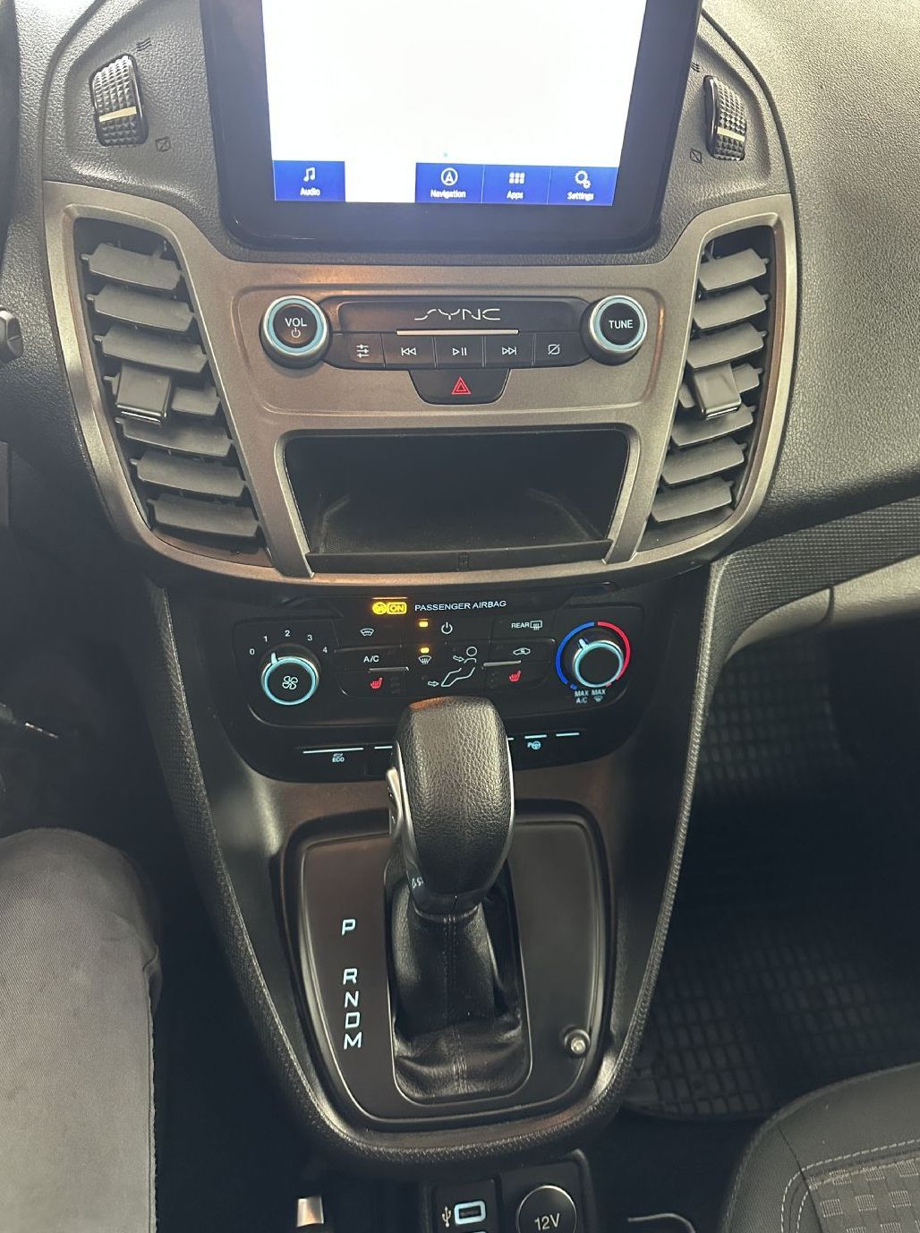 Zunanja slika - Ford Tourneo Connect - L2 Autm.88kW.NEMŠKI+4 GUME.KAMERA.GRE.SED.KLJUKA - 12