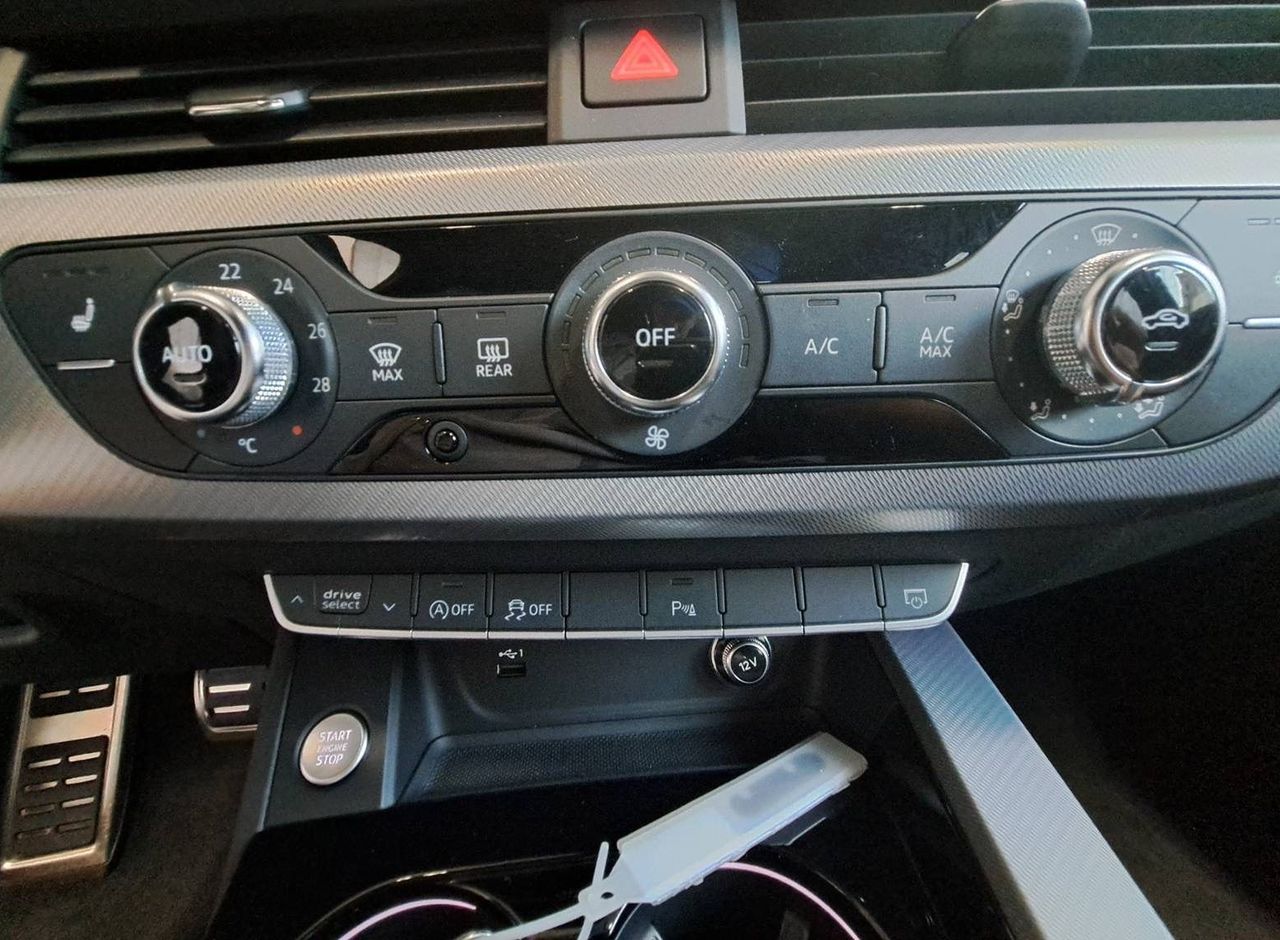 Zunanja slika - Audi A4 - Avant 40 TDI quattro Stronic 3X S line +1 LETO JAMSTVA - 12