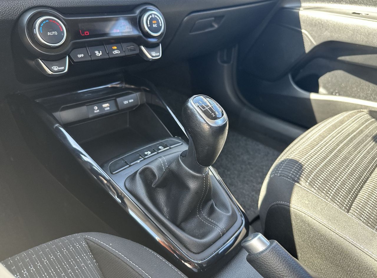 Zunanja slika - KIA Stonic - 1.0 T-GDi EX Edition ISG - 11