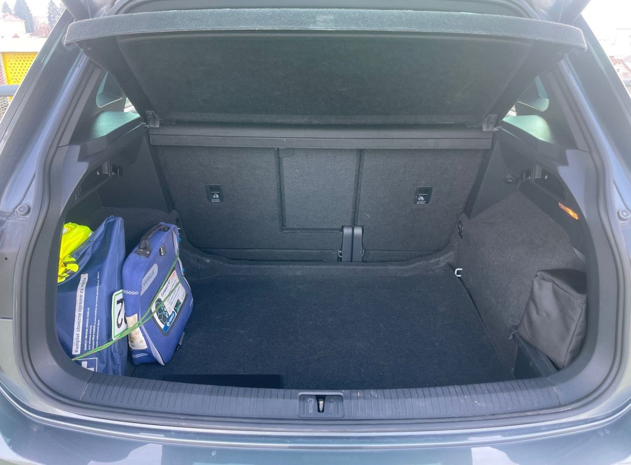 Zunanja slika - VW Tiguan - R-LINE 140 KW 4X4 LED.NAVI.KAMERA.USNJE.2XPDC - 13