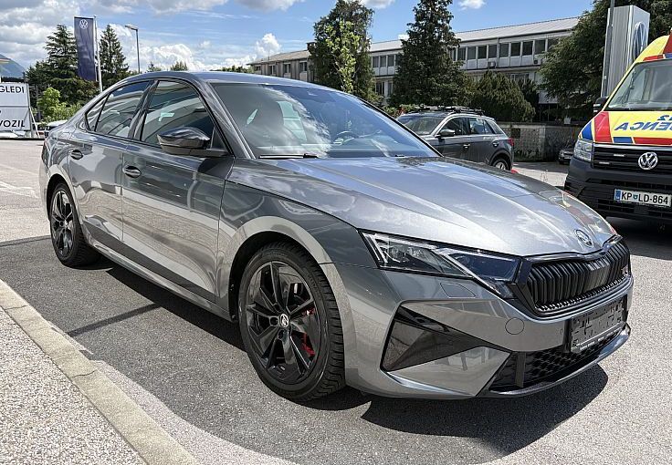 Zunanja slika - Škoda Octavia - RS 2.0 TSI 265 DSG - ODLIČEN - 2