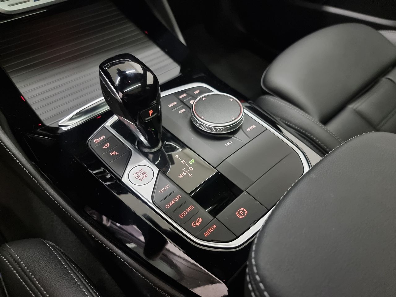 Zunanja slika - BMW X4 - M40D - 23