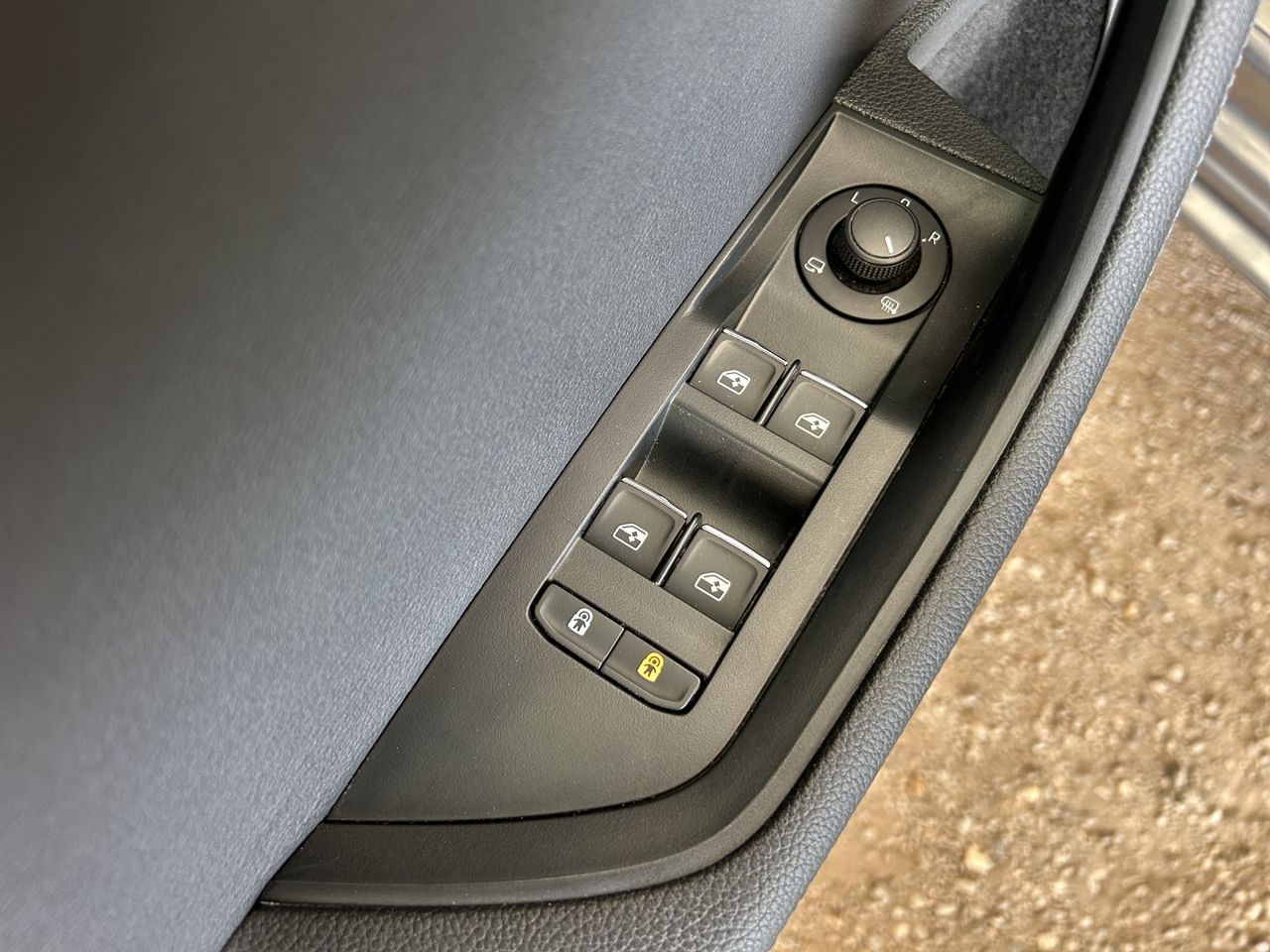 Zunanja slika - Škoda Superb - Combi 4x4 2,0 TDI DSG - 17