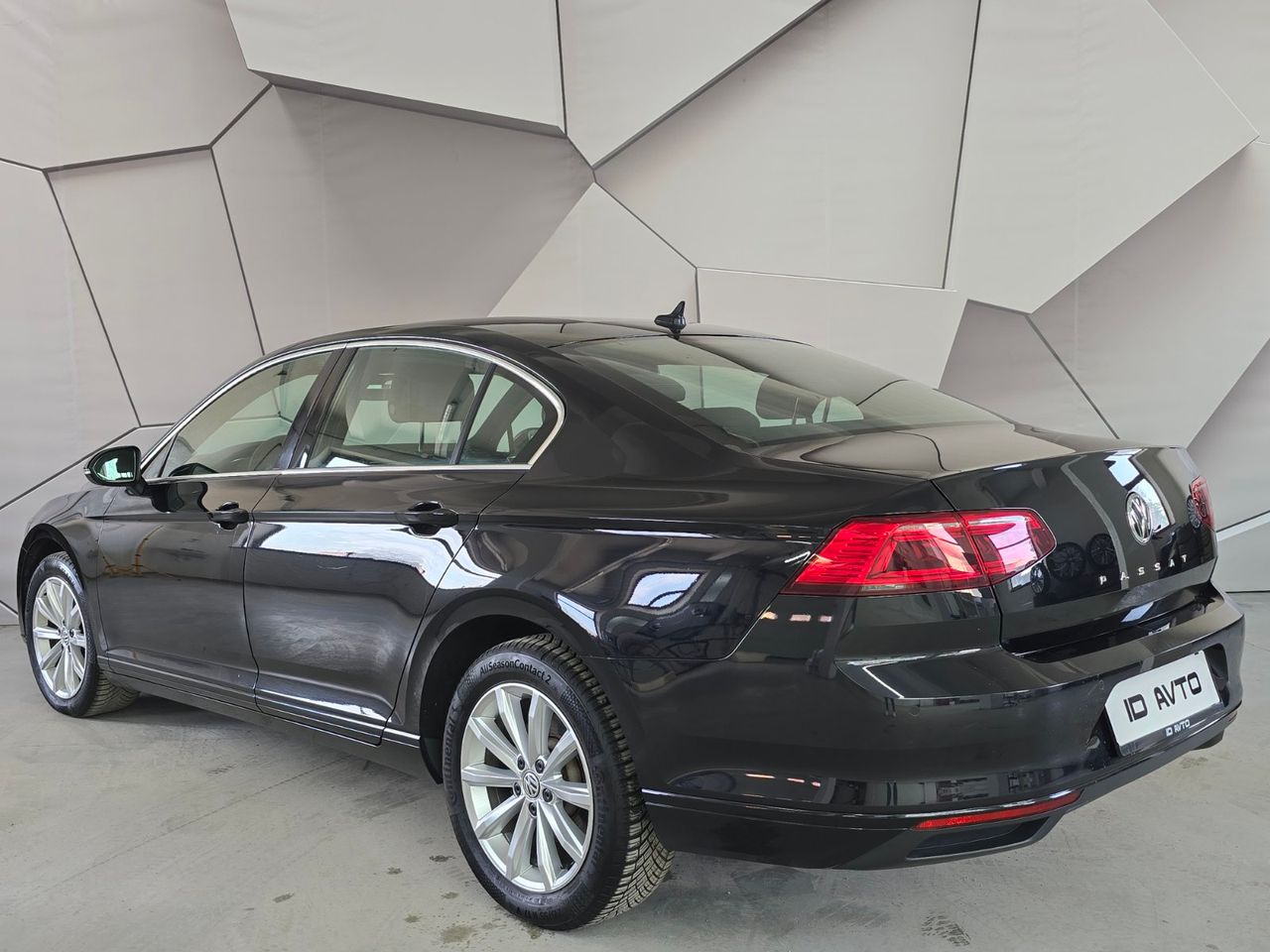 Zunanja slika - VW Passat - 2,0 TDI BMT Connect - 3
