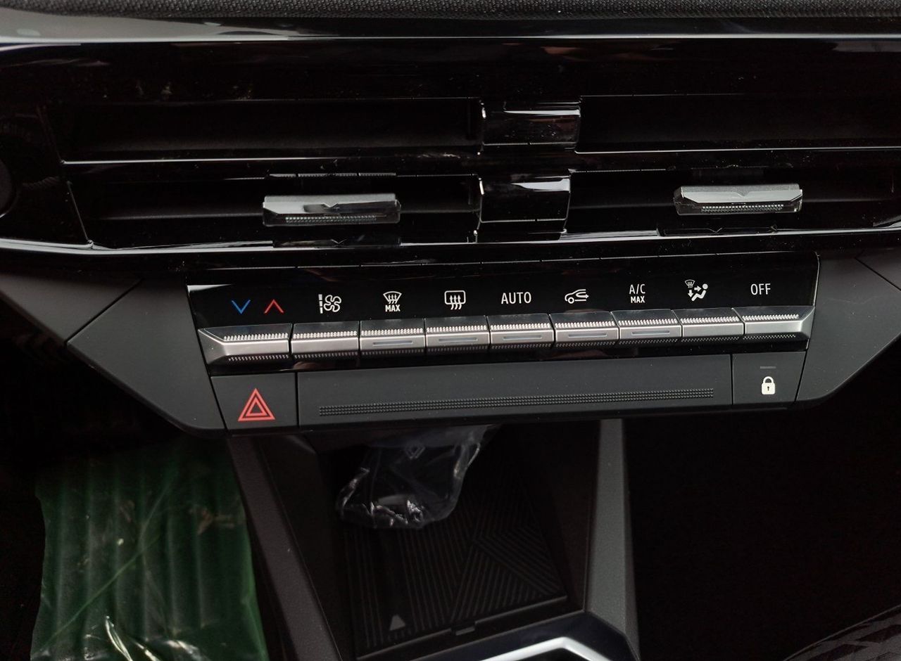 Zunanja slika - Renault Clio - techno TCE 115 - 10