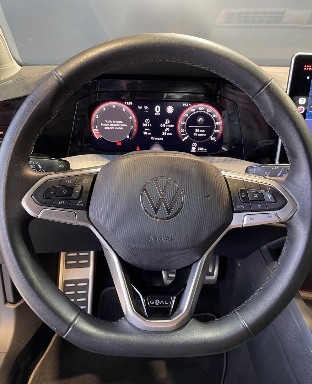 Zunanja slika - VW Golf - Variant 1.LASTNIK-VIRTUAL-NAVIGACIJA-RADAR-LED-LANE-ALU - 11